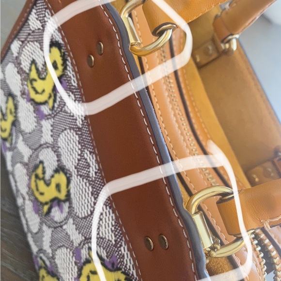 COACH 1941 Rogue 17 / Signature Textile Jacquard / Duck Motif - Picture 15 of 16